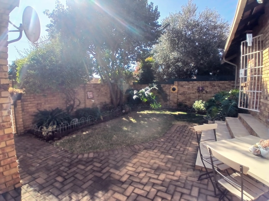 3 Bedroom Property for Sale in Terenure Gauteng