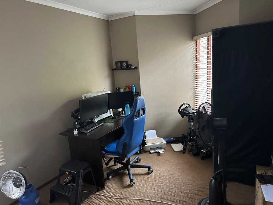 2 Bedroom Property for Sale in Northwold Gauteng
