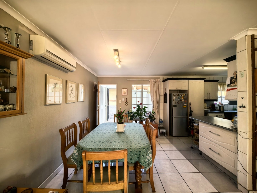 2 Bedroom Property for Sale in Sonneglans Gauteng