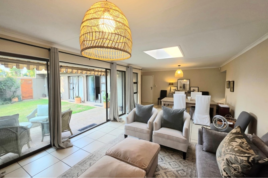 To Let 2 Bedroom Property for Rent in Paulshof Gauteng