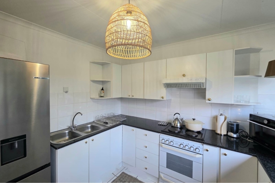 To Let 2 Bedroom Property for Rent in Paulshof Gauteng