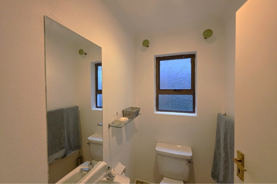 To Let 2 Bedroom Property for Rent in Paulshof Gauteng