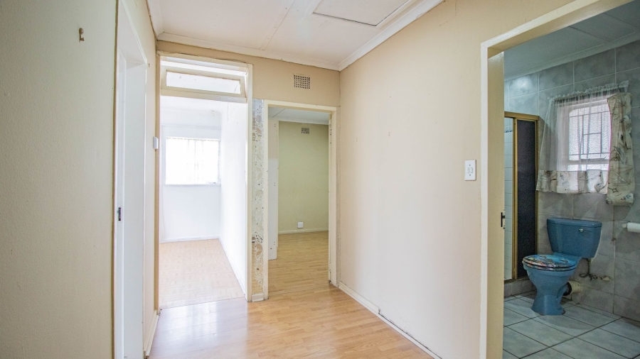 5 Bedroom Property for Sale in Impala Park Gauteng