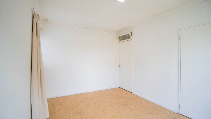 5 Bedroom Property for Sale in Impala Park Gauteng