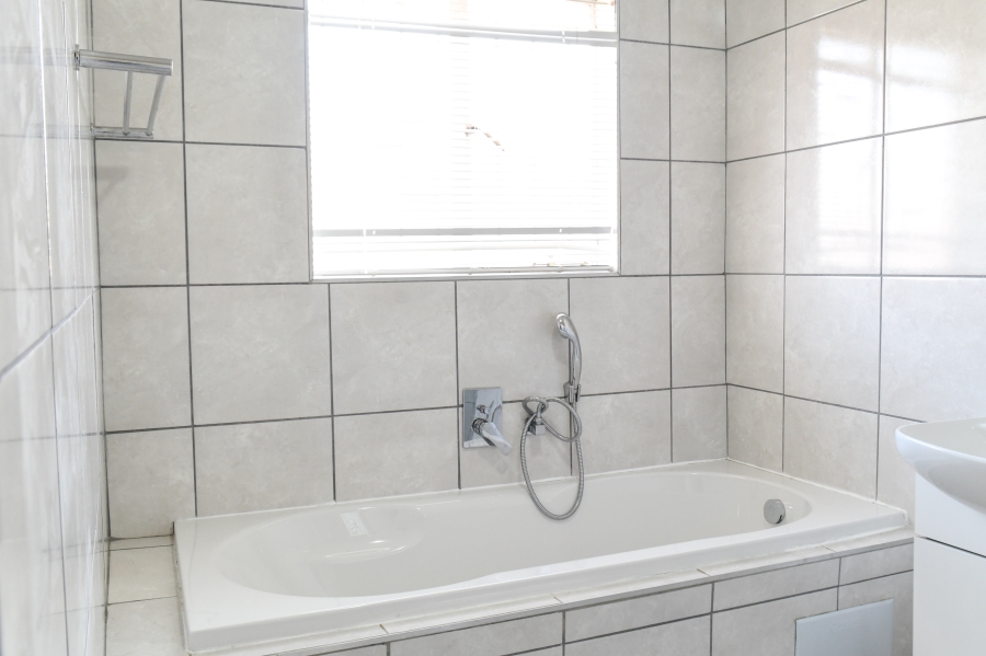 3 Bedroom Property for Sale in Princess A H Gauteng