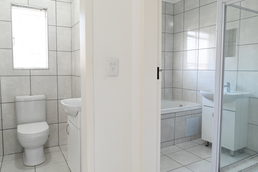 3 Bedroom Property for Sale in Princess A H Gauteng