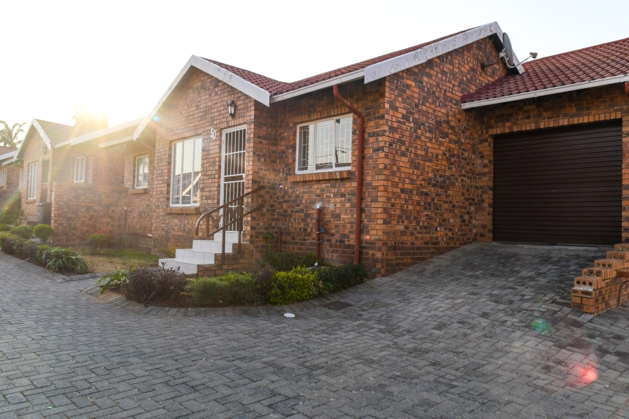 3 Bedroom Property for Sale in Princess A H Gauteng