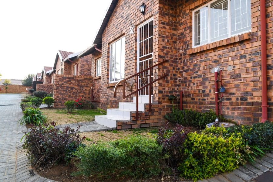 3 Bedroom Property for Sale in Princess A H Gauteng