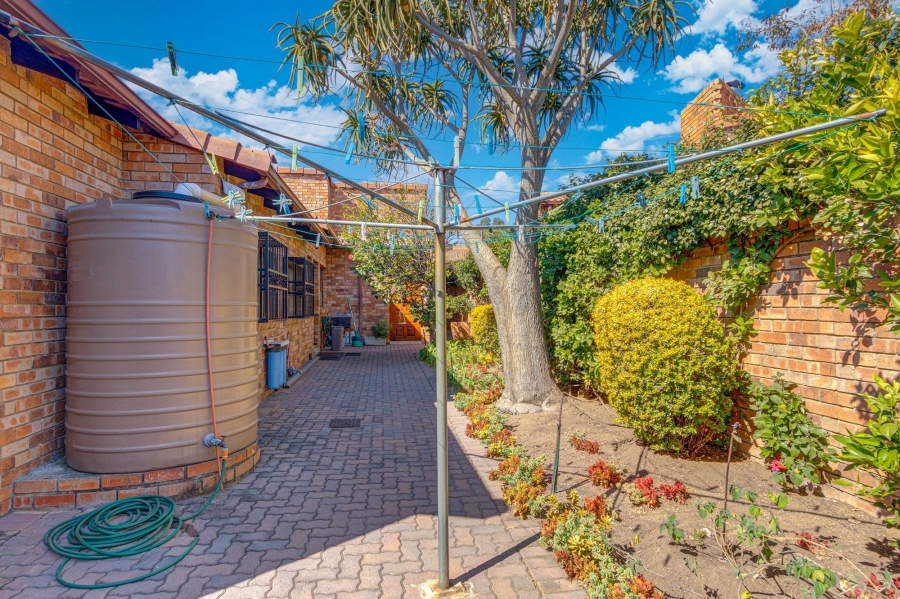 3 Bedroom Property for Sale in North Riding Gauteng