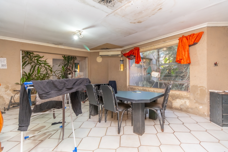 4 Bedroom Property for Sale in Roodekrans Gauteng