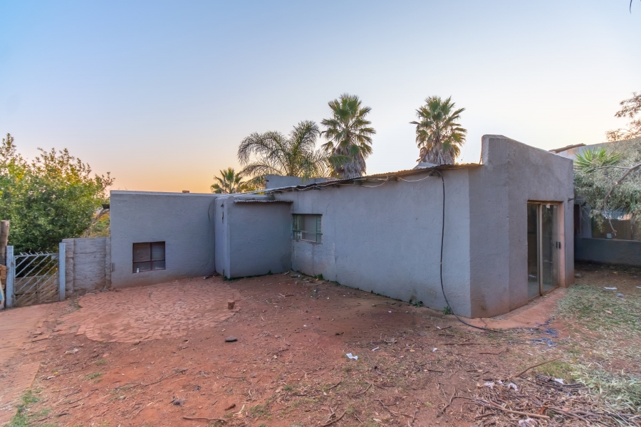 4 Bedroom Property for Sale in Roodekrans Gauteng