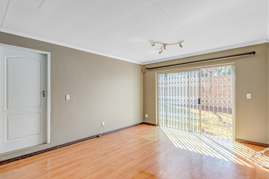 3 Bedroom Property for Sale in Olivedale Gauteng