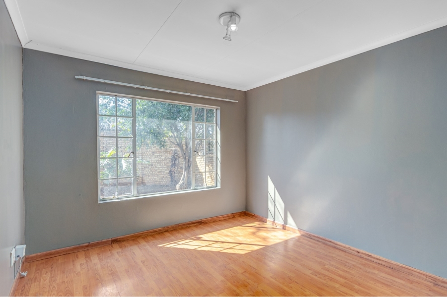 3 Bedroom Property for Sale in Olivedale Gauteng