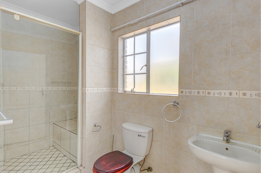 3 Bedroom Property for Sale in Olivedale Gauteng