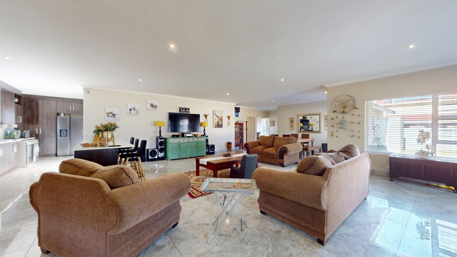 3 Bedroom Property for Sale in Farrarmere Gauteng