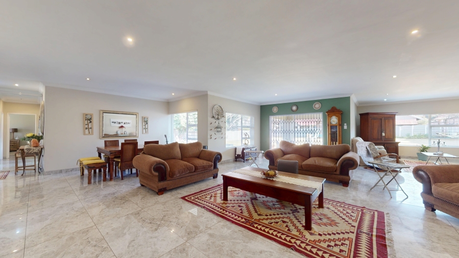 3 Bedroom Property for Sale in Farrarmere Gauteng
