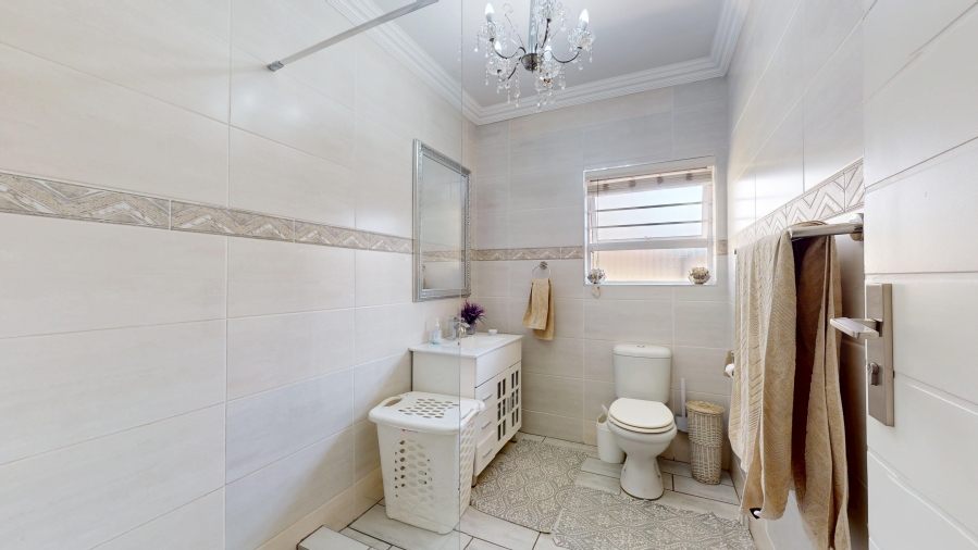 3 Bedroom Property for Sale in Farrarmere Gauteng