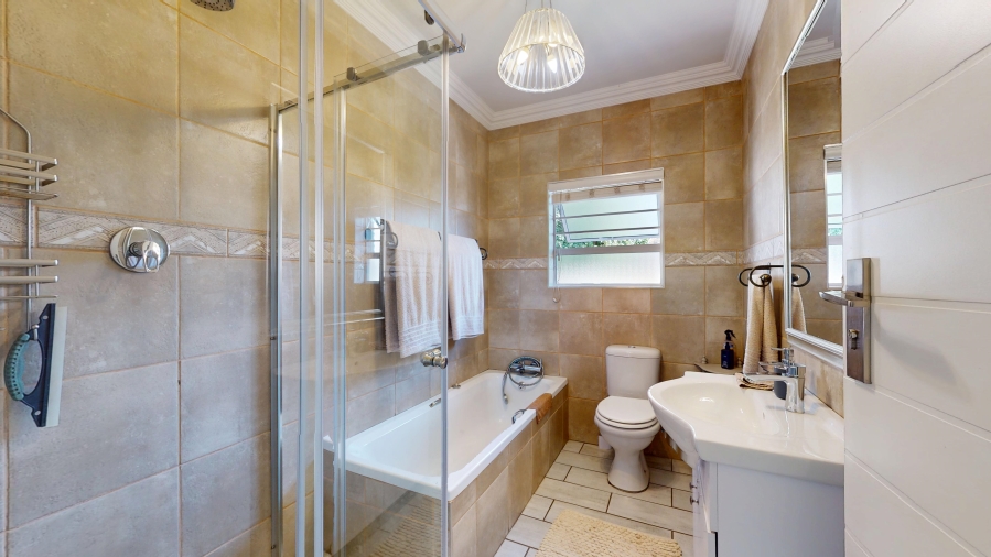 3 Bedroom Property for Sale in Farrarmere Gauteng