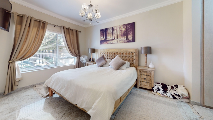 3 Bedroom Property for Sale in Farrarmere Gauteng