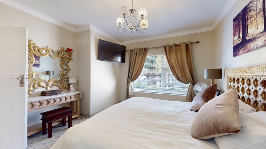 3 Bedroom Property for Sale in Farrarmere Gauteng