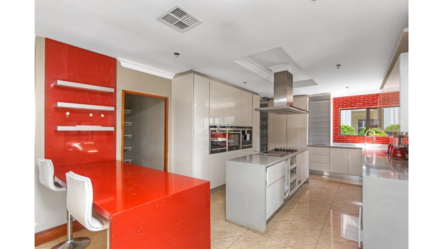 5 Bedroom Property for Sale in Blue Valley Golf Estate Gauteng