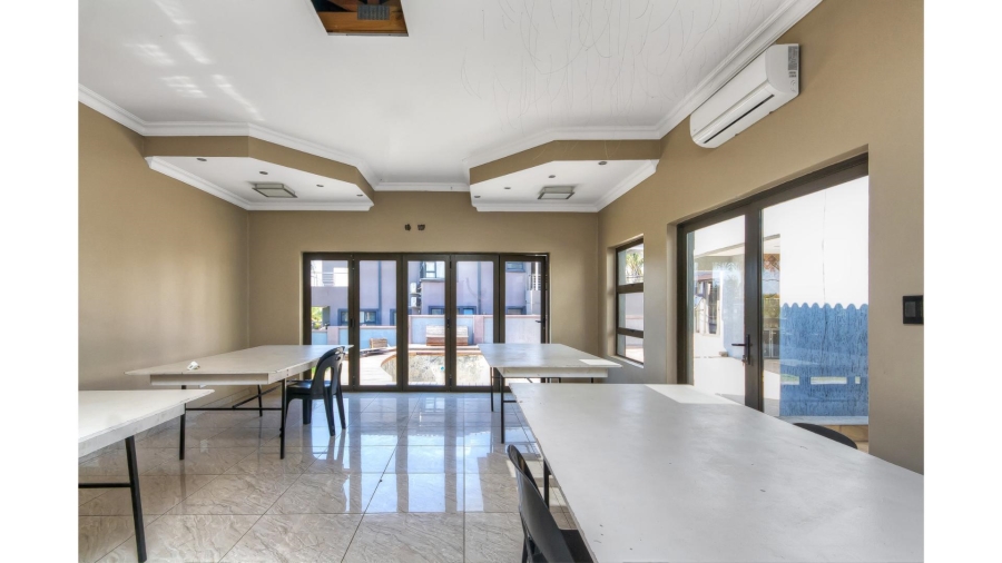 5 Bedroom Property for Sale in Blue Valley Golf Estate Gauteng