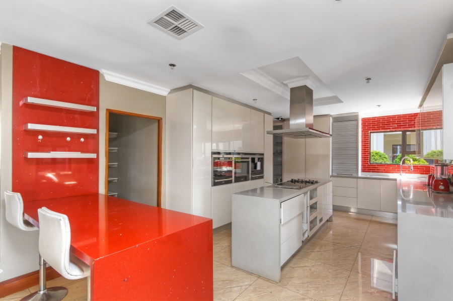 5 Bedroom Property for Sale in Blue Valley Golf Estate Gauteng