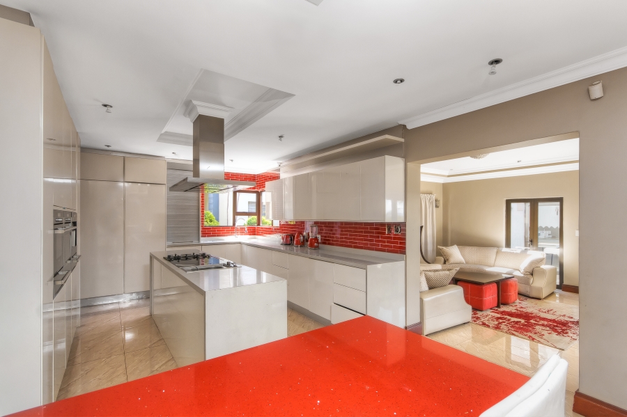 5 Bedroom Property for Sale in Blue Valley Golf Estate Gauteng