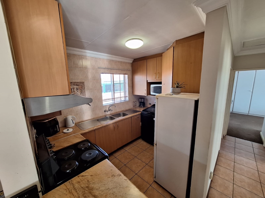 3 Bedroom Property for Sale in Die Hoewes Gauteng