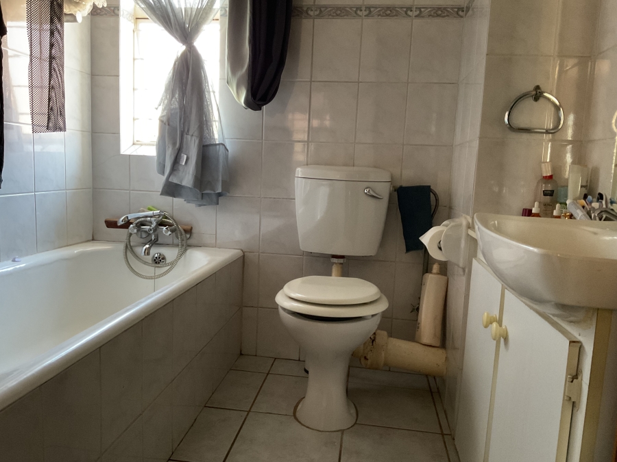 2 Bedroom Property for Sale in Kilner Park Gauteng