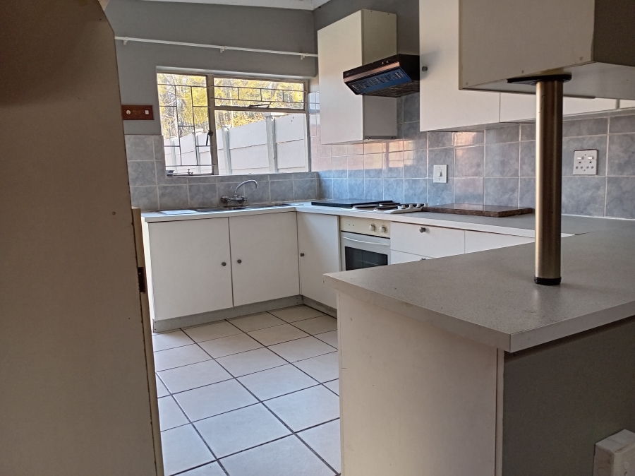 2 Bedroom Property for Sale in Booysens Gauteng