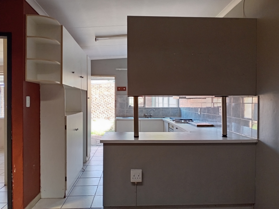 2 Bedroom Property for Sale in Booysens Gauteng