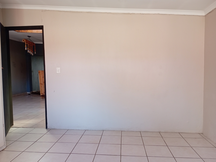 2 Bedroom Property for Sale in Booysens Gauteng