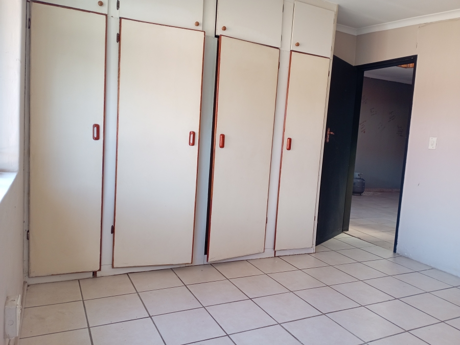 2 Bedroom Property for Sale in Booysens Gauteng