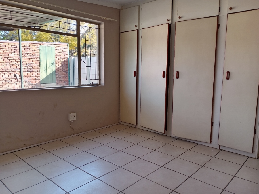 2 Bedroom Property for Sale in Booysens Gauteng