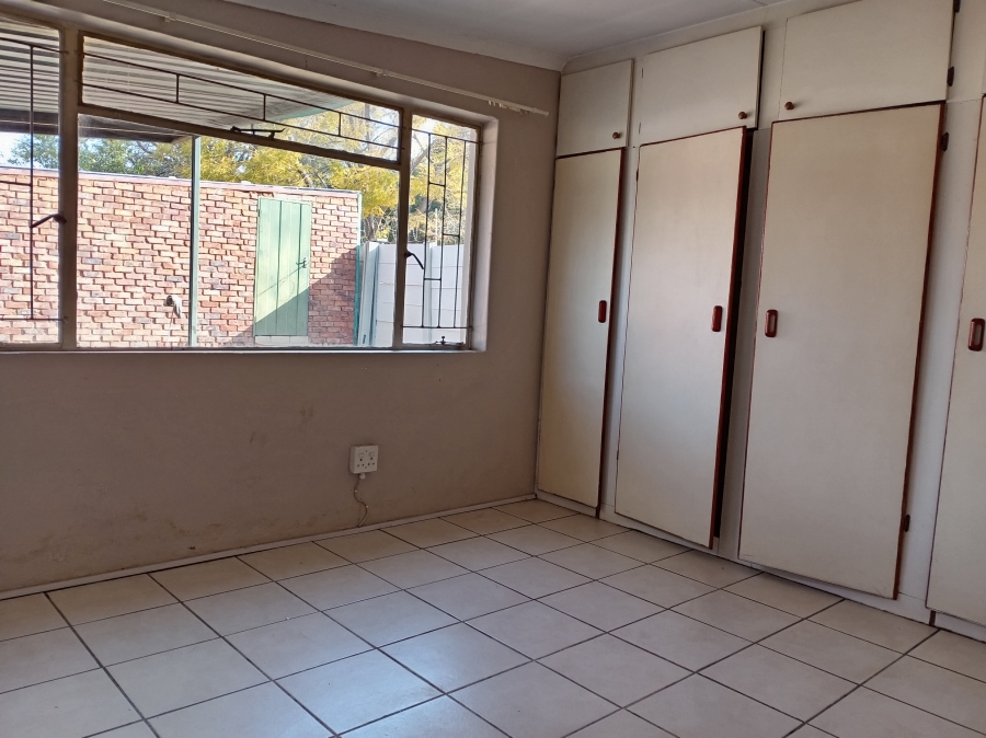 2 Bedroom Property for Sale in Booysens Gauteng