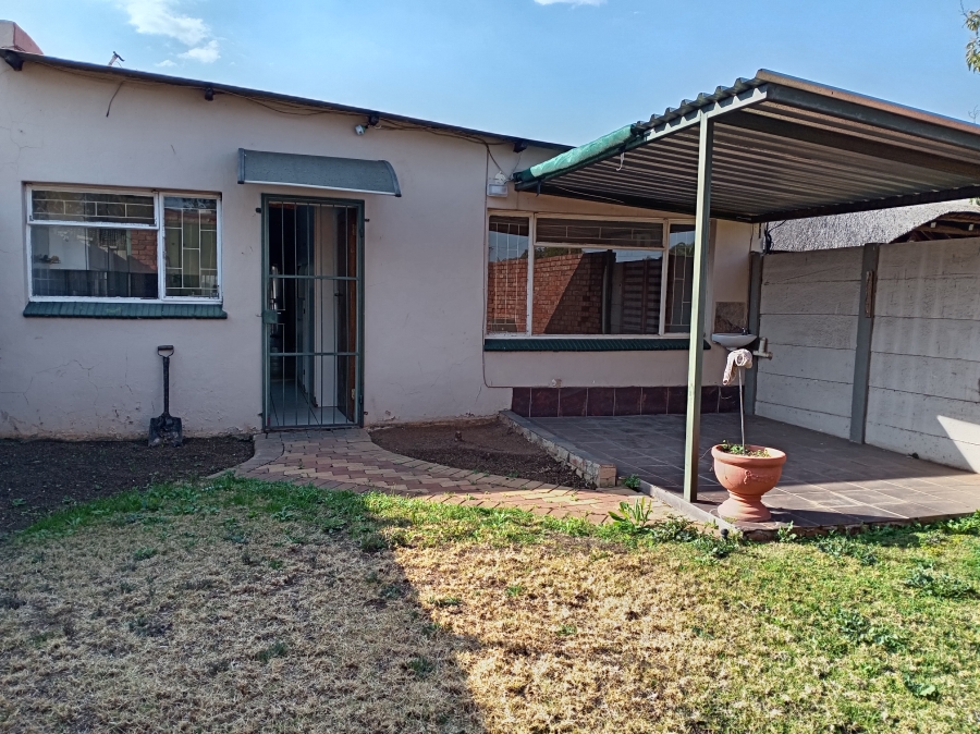 2 Bedroom Property for Sale in Booysens Gauteng