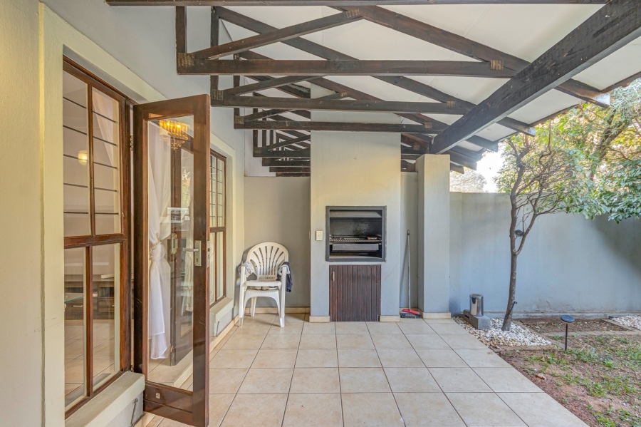 2 Bedroom Property for Sale in Broadacres Gauteng