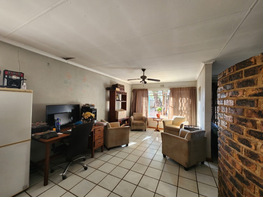 4 Bedroom Property for Sale in Arcon Park Gauteng