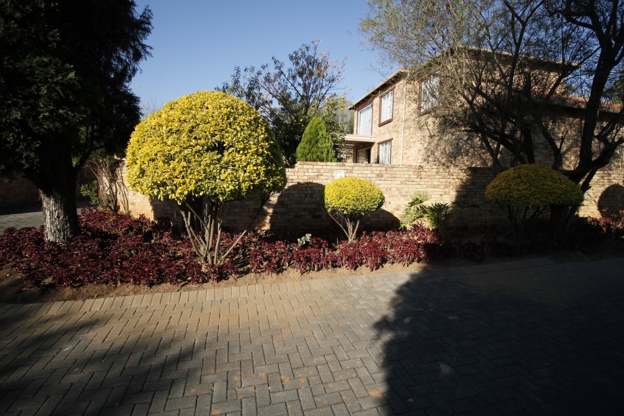 To Let 3 Bedroom Property for Rent in Kyalami Hills Gauteng