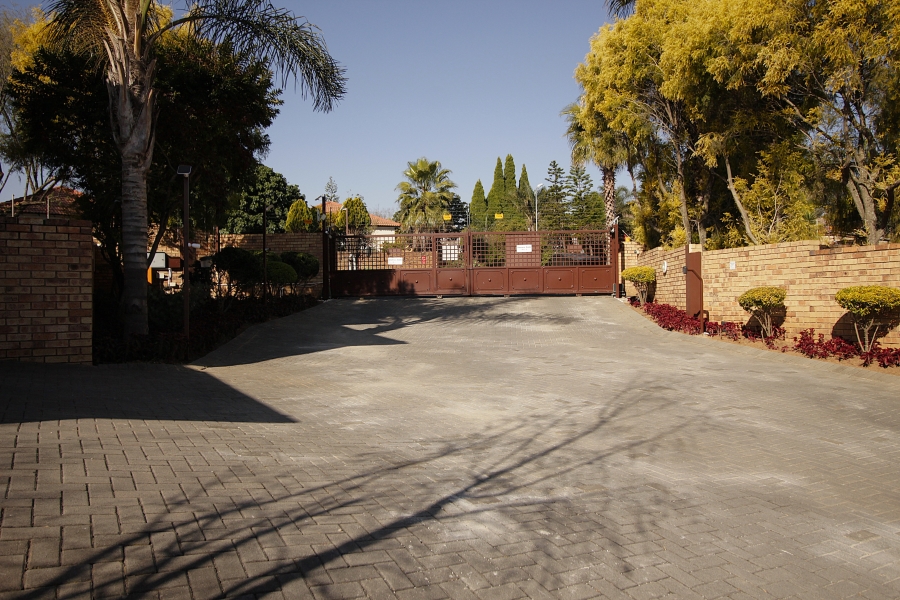 To Let 3 Bedroom Property for Rent in Kyalami Hills Gauteng
