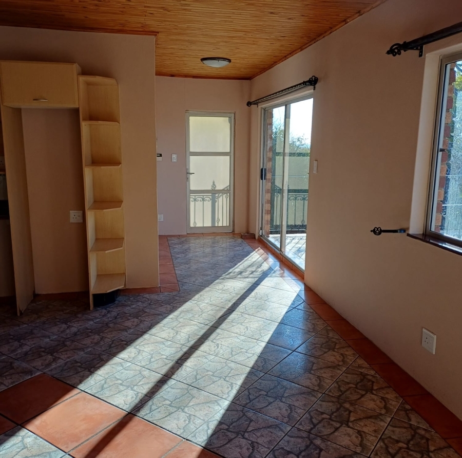 To Let 2 Bedroom Property for Rent in Glen Austin Gauteng