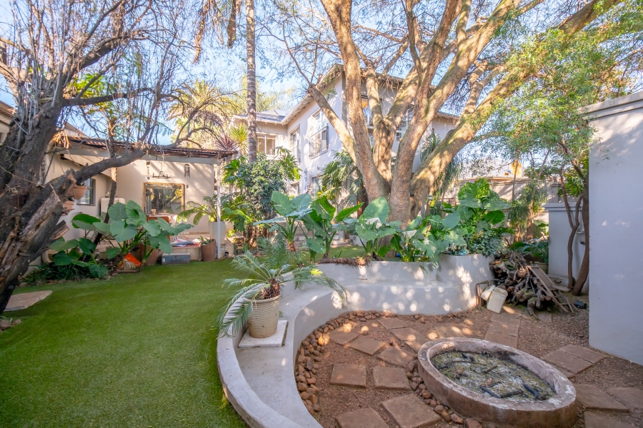 8 Bedroom Property for Sale in Emmarentia Gauteng