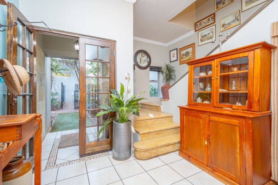 8 Bedroom Property for Sale in Emmarentia Gauteng