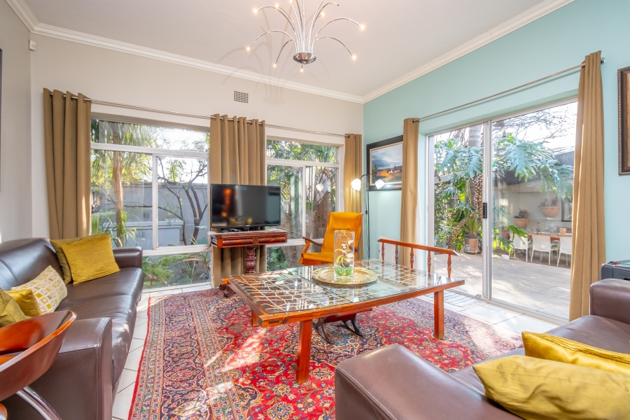8 Bedroom Property for Sale in Emmarentia Gauteng