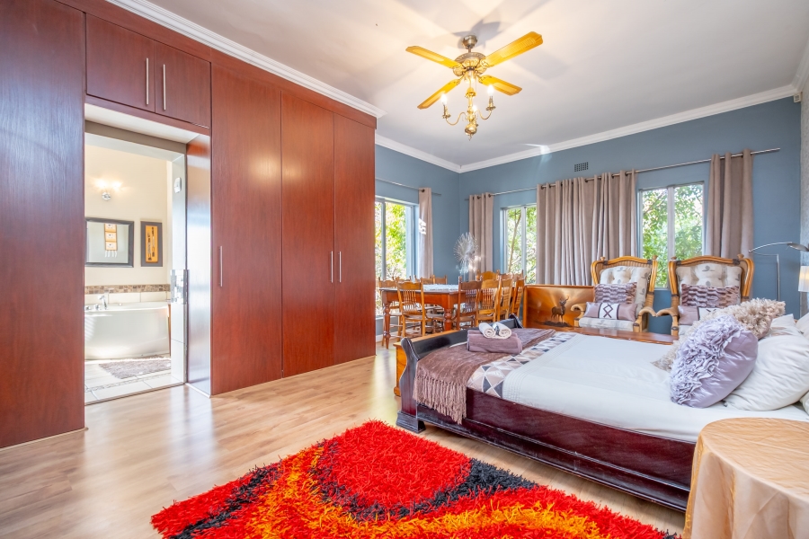 8 Bedroom Property for Sale in Emmarentia Gauteng
