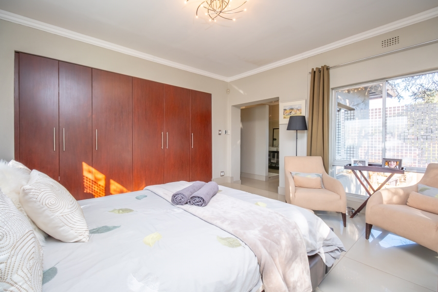 8 Bedroom Property for Sale in Emmarentia Gauteng
