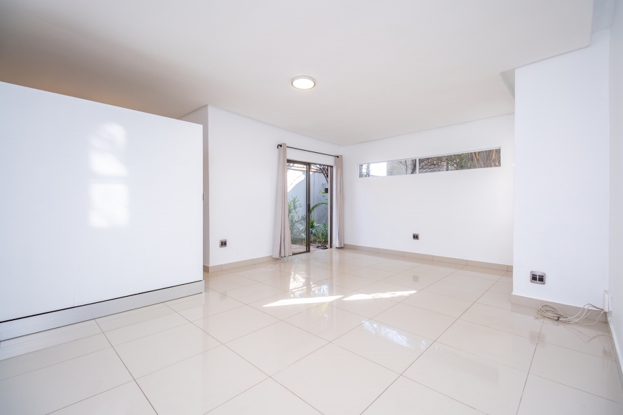 8 Bedroom Property for Sale in Emmarentia Gauteng