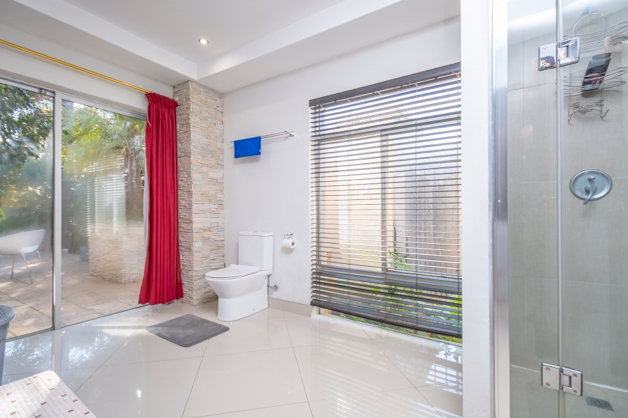 8 Bedroom Property for Sale in Emmarentia Gauteng