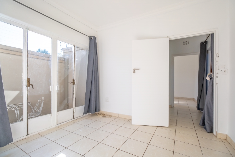 8 Bedroom Property for Sale in Emmarentia Gauteng